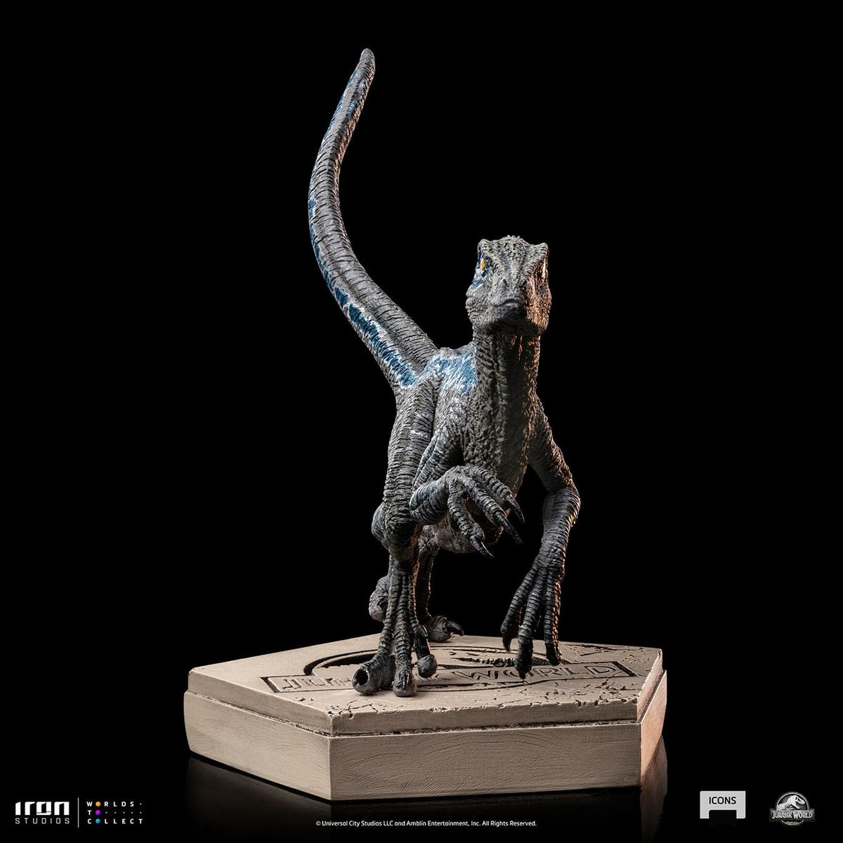 Jurassic World Icons Velociraptor Blue Statue, 9cm
