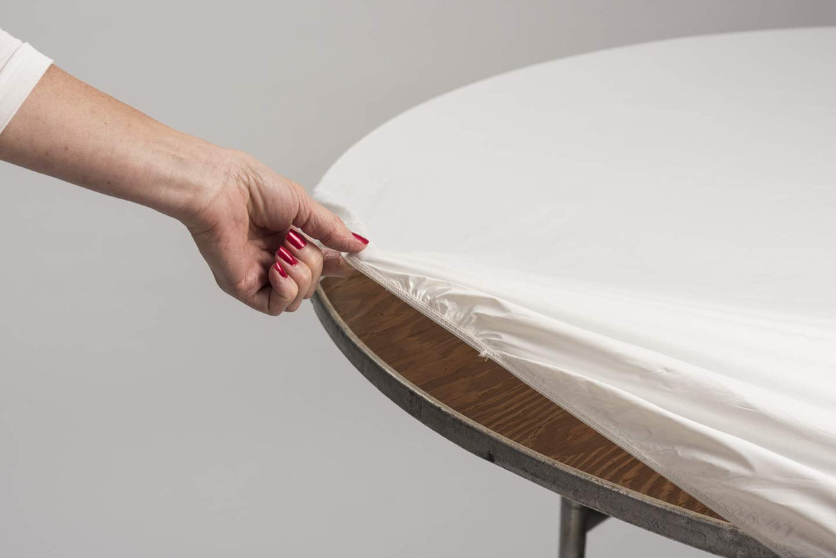 Kwik-Covers 60" Round Fitted Plastic Table Covers, Bundle of 5 (Maroon)